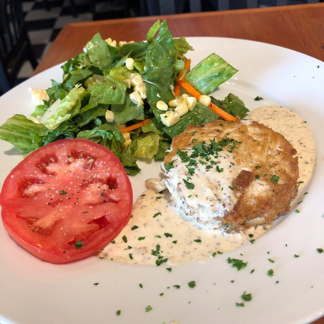 crab cake salad.jpg