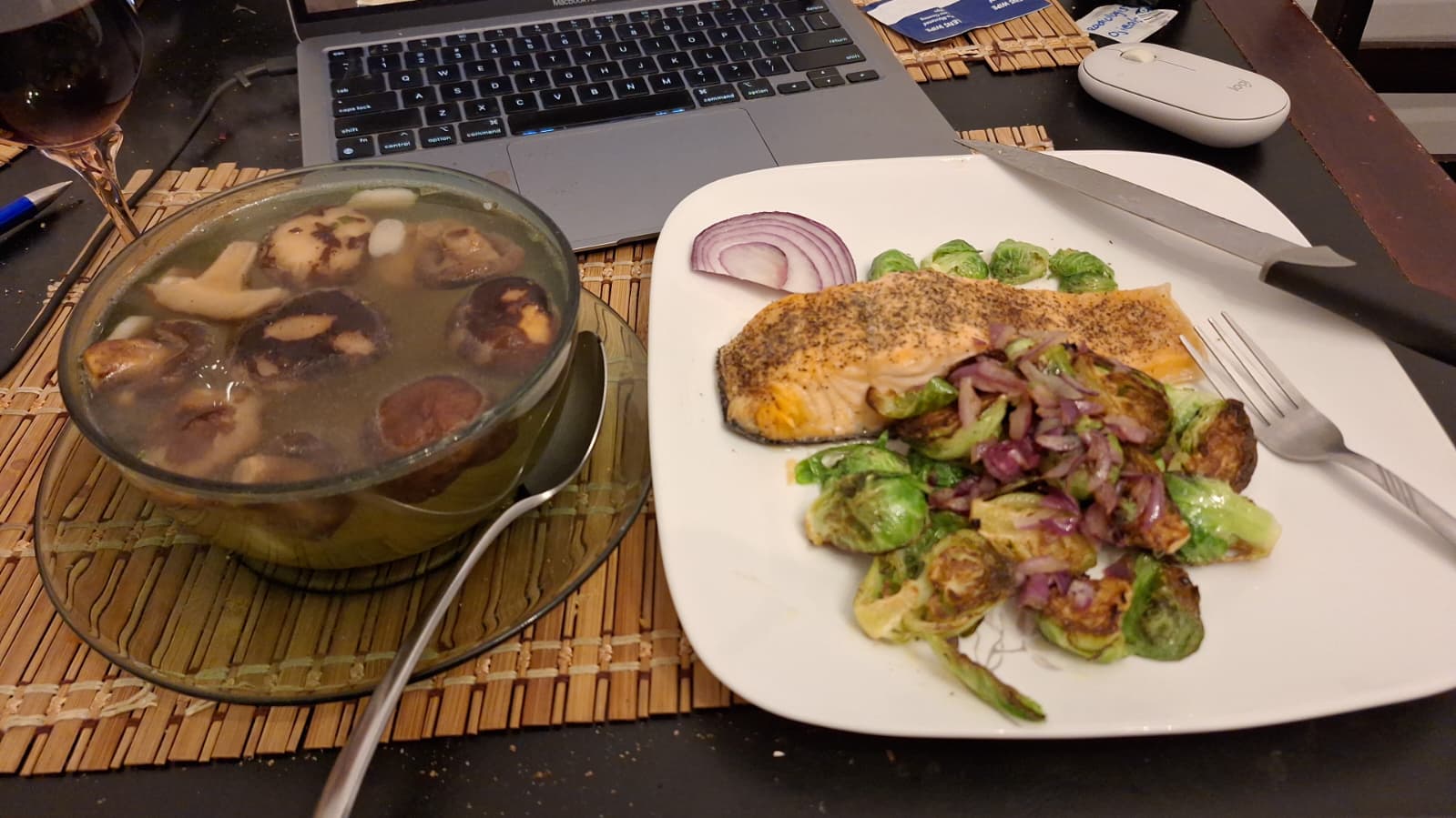 Sup+griby_semga_veggies.jpeg