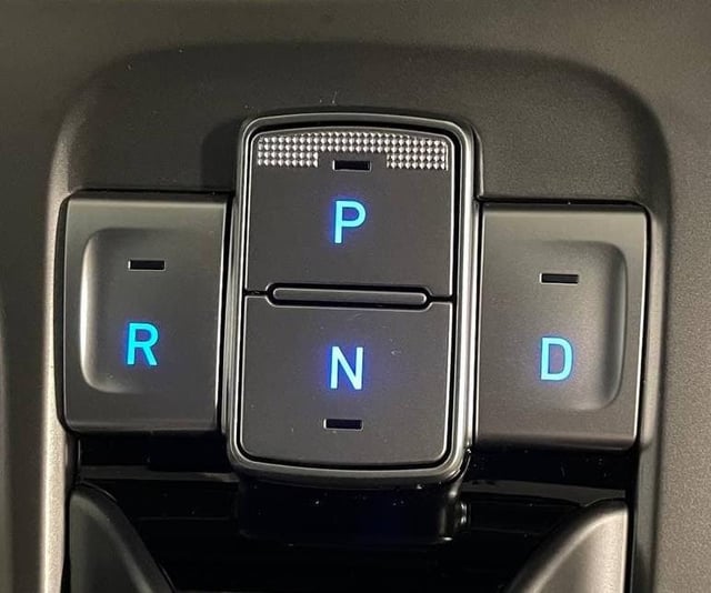 gear-stick-for-buttons-v0-c87qjhpwa3ue1.jpeg